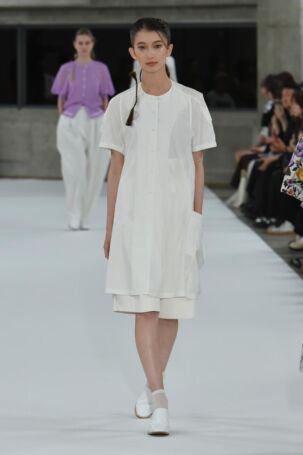 6/47 | support surface Spring 2026 | Photo Credit: JFWO Japan Fashion Week Organization support surface Spring 2026 | Photo Credit: JFWO Japan Fashion Week Organization