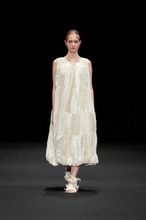 1/15 | TANG TSUNG CHIEN (Global Fashion Collective) Spring 2026 | Photo Credit: JFWO Japan Fashion Week Organization TANG TSUNG CHIEN (Global Fashion Collective) Spring 2026 | Photo Credit: JFWO Japan Fashion Week Organization