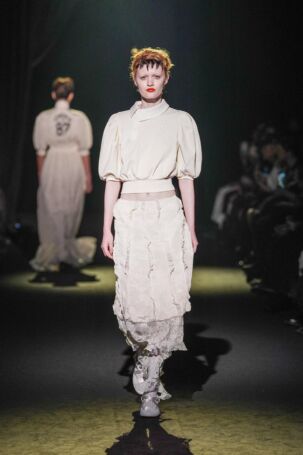 12/41 | VIVIANO Spring 2026 | Photo Credit: JFWO Japan Fashion Week Organization VIVIANO Spring 2026 | Photo Credit: JFWO Japan Fashion Week Organization