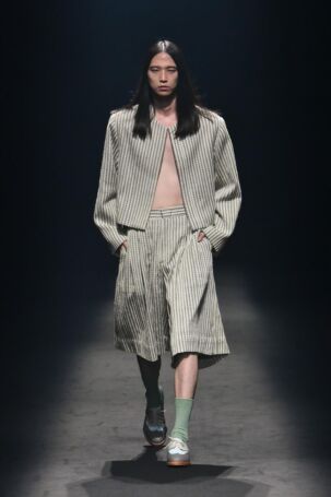 12/38 | WISHARAWISH Spring 2026 | Photo Credit: JFWO Japan Fashion Week Organization WISHARAWISH Spring 2026 | Photo Credit: JFWO Japan Fashion Week Organization