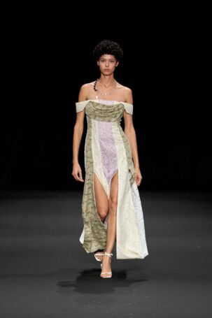 2/16 | WooLeeX (Global Fashion Collective) Spring 2026 | Photo Credit: JFWO Japan Fashion Week Organization WooLeeX (Global Fashion Collective) Spring 2026 | Photo Credit: JFWO Japan Fashion Week Organization