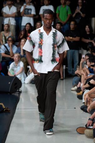 12/35 | yoshiokubo Spring 2026 | Photo Credit: JFWO Japan Fashion Week Organization yoshiokubo Spring 2026 | Photo Credit: JFWO Japan Fashion Week Organization