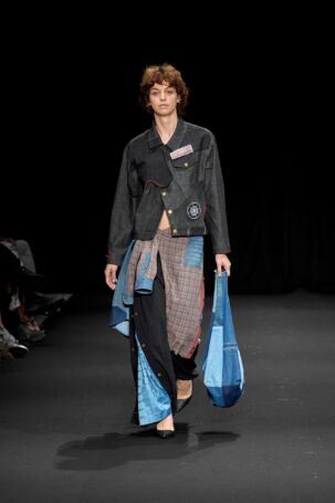 9/14 | Zero Waste Fashion Story Wear (Global Fashion Collective) Spring 2026 | Photo Credit: JFWO Japan Fashion Week Organization Zero Waste Fashion Story Wear (Global Fashion Collective) Spring 2026 | Photo Credit: JFWO Japan Fashion Week Organization