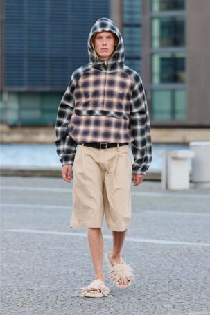 3/32 | Alis Spring 2026 | Photo: James Cochrane | Courtesy of Copenhagen Fashion Week Alis Spring 2026 | Photo: James Cochrane | Courtesy of Copenhagen Fashion Week