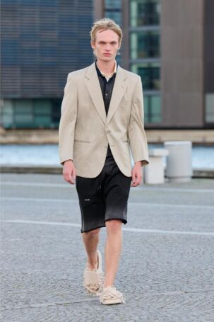 8/32 | Alis Spring 2026 | Photo: James Cochrane | Courtesy of Copenhagen Fashion Week Alis Spring 2026 | Photo: James Cochrane | Courtesy of Copenhagen Fashion Week