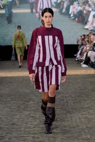 12/44 | Baum und Pferdgarten Spring 2026 | Photo: James Cochrane | Courtesy of Copenhagen Fashion Week Baum und Pferdgarten Spring 2026 | Photo: James Cochrane | Courtesy of Copenhagen Fashion Week