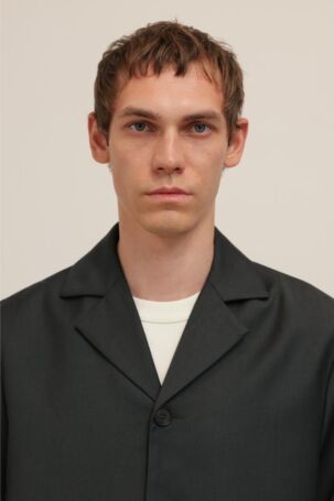 3/45 | Details at Berner Kühl Spring 2026 | Photo: James Cochrane | Courtesy of Copenhagen Fashion Week Details at Berner Kühl Spring 2026 | Photo: James Cochrane | Courtesy of Copenhagen Fashion Week