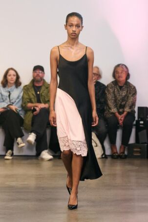 2/26 | Bonnetje Spring 2026 | Photo: James Cochrane | Courtesy of Copenhagen Fashion Week Bonnetje Spring 2026 | Photo: James Cochrane | Courtesy of Copenhagen Fashion Week