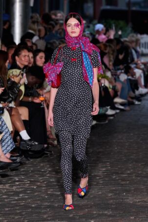 5/38 | Caro Editions Spring 2026 | Photo: James Cochrane | Courtesy of Copenhagen Fashion Week Caro Editions Spring 2026 | Photo: James Cochrane | Courtesy of Copenhagen Fashion Week