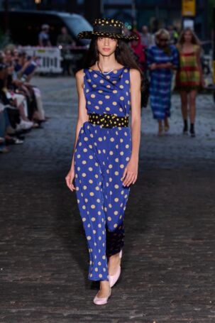 6/38 | Caro Editions Spring 2026 | Photo: James Cochrane | Courtesy of Copenhagen Fashion Week Caro Editions Spring 2026 | Photo: James Cochrane | Courtesy of Copenhagen Fashion Week