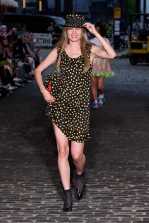 8/38 | Caro Editions Spring 2026 | Photo: James Cochrane | Courtesy of Copenhagen Fashion Week Caro Editions Spring 2026 | Photo: James Cochrane | Courtesy of Copenhagen Fashion Week