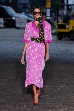11/38 | Caro Editions Spring 2026 | Photo: James Cochrane | Courtesy of Copenhagen Fashion Week Caro Editions Spring 2026 | Photo: James Cochrane | Courtesy of Copenhagen Fashion Week