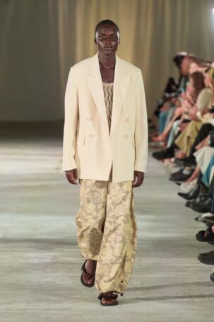 4/32 | CMMN SWDN Spring 2026 | Photo: James Cochrane | Courtesy of Copenhagen Fashion Week CMMN SWDN Spring 2026 | Photo: James Cochrane | Courtesy of Copenhagen Fashion Week