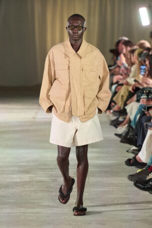 6/32 | CMMN SWDN Spring 2026 | Photo: James Cochrane | Courtesy of Copenhagen Fashion Week CMMN SWDN Spring 2026 | Photo: James Cochrane | Courtesy of Copenhagen Fashion Week