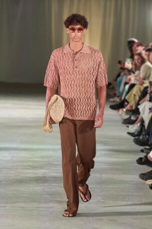 9/32 | CMMN SWDN Spring 2026 | Photo: James Cochrane | Courtesy of Copenhagen Fashion Week CMMN SWDN Spring 2026 | Photo: James Cochrane | Courtesy of Copenhagen Fashion Week