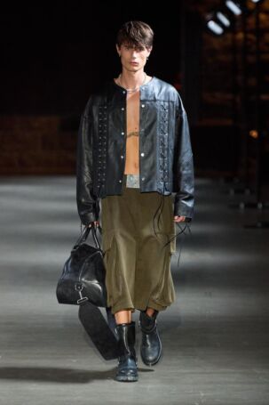 9/32 | Deadwood Spring 2026 | Photo: James Cochrane | Courtesy of Copenhagen Fashion Week Deadwood Spring 2026 | Photo: James Cochrane | Courtesy of Copenhagen Fashion Week