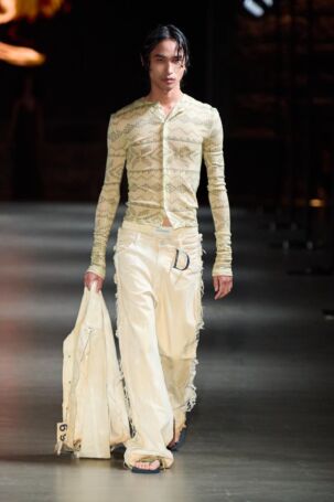 10/32 | Deadwood Spring 2026 | Photo: James Cochrane | Courtesy of Copenhagen Fashion Week Deadwood Spring 2026 | Photo: James Cochrane | Courtesy of Copenhagen Fashion Week