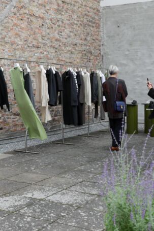 5/24 | Filippa K Spring 2026 Presentation | Photo: James Cochrane | Courtesy of Copenhagen Fashion Week Filippa K Spring 2026 Presentation | Photo: James Cochrane | Courtesy of Copenhagen Fashion Week