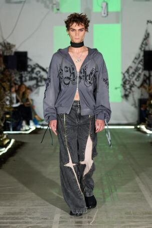 4/33 | Fine Chaos Spring 2026 | Photo: James Cochrane | Courtesy of Copenhagen Fashion Week Fine Chaos Spring 2026 | Photo: James Cochrane | Courtesy of Copenhagen Fashion Week