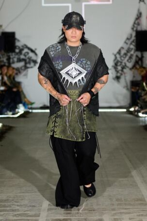 10/33 | Fine Chaos Spring 2026 | Photo: James Cochrane | Courtesy of Copenhagen Fashion Week Fine Chaos Spring 2026 | Photo: James Cochrane | Courtesy of Copenhagen Fashion Week
