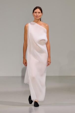 2/31 | Freya Dalsjø Spring 2026 | Photo: James Cochrane | Courtesy of Copenhagen Fashion Week Freya Dalsjø Spring 2026 | Photo: James Cochrane | Courtesy of Copenhagen Fashion Week