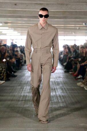 6/25 | Han Kjøbenhavn Spring 2026 | Photo: James Cochrane | Courtesy of Copenhagen Fashion Week Han Kjøbenhavn Spring 2026 | Photo: James Cochrane | Courtesy of Copenhagen Fashion Week