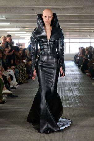 12/25 | Han Kjøbenhavn Spring 2026 | Photo: James Cochrane | Courtesy of Copenhagen Fashion Week Han Kjøbenhavn Spring 2026 | Photo: James Cochrane | Courtesy of Copenhagen Fashion Week