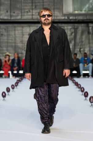 2/56 | Henrik Vibskov Spring 2026 | Photo: James Cochrane | Courtesy of Copenhagen Fashion Week Henrik Vibskov Spring 2026 | Photo: James Cochrane | Courtesy of Copenhagen Fashion Week