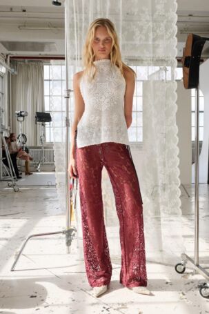 3/15 | Kettel Atelier Spring 2026 | Photo: James Cochrane | Courtesy of Copenhagen Fashion Week Kettel Atelier Spring 2026 | Photo: James Cochrane | Courtesy of Copenhagen Fashion Week