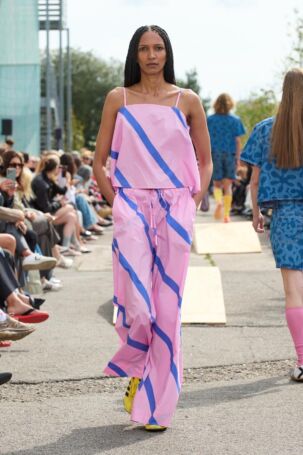 11/28 | Marimekko Spring 2026 | Photo: James Cochrane | Courtesy of Copenhagen Fashion Week Marimekko Spring 2026 | Photo: James Cochrane | Courtesy of Copenhagen Fashion Week