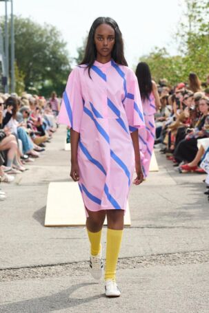 12/28 | Marimekko Spring 2026 | Photo: James Cochrane | Courtesy of Copenhagen Fashion Week Marimekko Spring 2026 | Photo: James Cochrane | Courtesy of Copenhagen Fashion Week