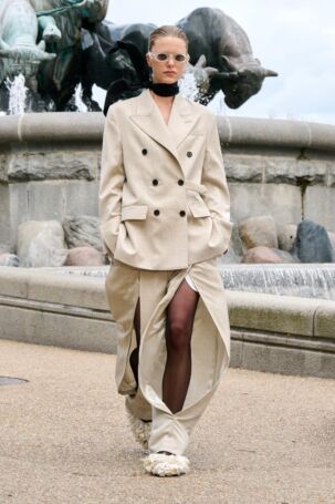 9/30 | MKDT Studio Spring 2026 | Photo: James Cochrane | Courtesy of Copenhagen Fashion Week MKDT Studio Spring 2026 | Photo: James Cochrane | Courtesy of Copenhagen Fashion Week