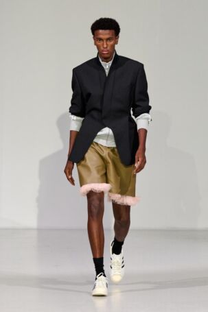 2/37 | Nicklas Skovgaard Spring 2026 | Photo: James Cochrane | Courtesy of Copenhagen Fashion Week Nicklas Skovgaard Spring 2026 | Photo: James Cochrane | Courtesy of Copenhagen Fashion Week