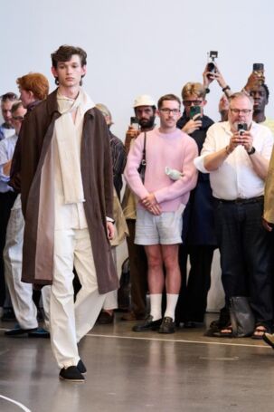 3/8 | Setting at RANRA Spring 2026 | Photo: James Cochrane | Courtesy of Copenhagen Fashion Week Setting at RANRA Spring 2026 | Photo: James Cochrane | Courtesy of Copenhagen Fashion Week