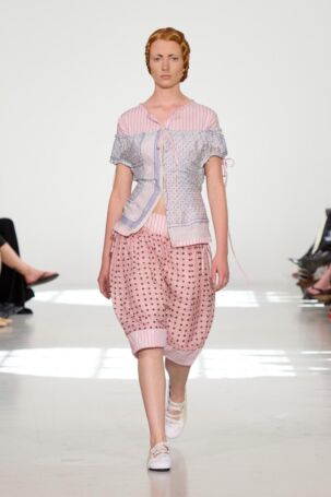 9/33 | Rave Review Spring 2026 | Photo: James Cochrane | Courtesy of Copenhagen Fashion Week Rave Review Spring 2026 | Photo: James Cochrane | Courtesy of Copenhagen Fashion Week