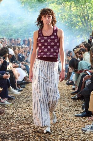 3/32 | Rolf Ekroth Spring 2026 | Photo: James Cochrane | Courtesy of Copenhagen Fashion Week Rolf Ekroth Spring 2026 | Photo: James Cochrane | Courtesy of Copenhagen Fashion Week