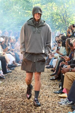 11/32 | Rolf Ekroth Spring 2026 | Photo: James Cochrane | Courtesy of Copenhagen Fashion Week Rolf Ekroth Spring 2026 | Photo: James Cochrane | Courtesy of Copenhagen Fashion Week