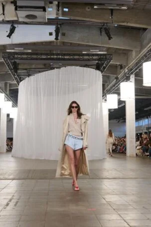 10/27 | Setting at ROTATE Spring 2026 | Photo: James Cochrane | Courtesy of Copenhagen Fashion Week Setting at ROTATE Spring 2026 | Photo: James Cochrane | Courtesy of Copenhagen Fashion Week