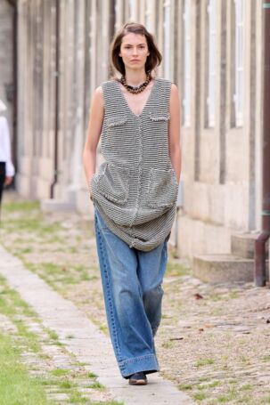 2/41 | Skall Studio Spring 2026 | Photo: James Cochrane | Courtesy of Copenhagen Fashion Week Skall Studio Spring 2026 | Photo: James Cochrane | Courtesy of Copenhagen Fashion Week