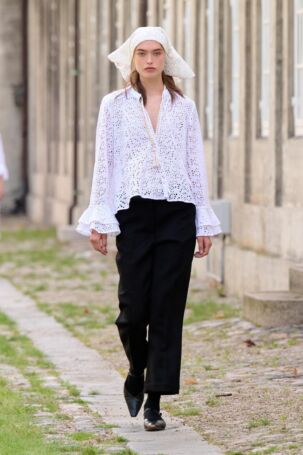3/41 | Skall Studio Spring 2026 | Photo: James Cochrane | Courtesy of Copenhagen Fashion Week Skall Studio Spring 2026 | Photo: James Cochrane | Courtesy of Copenhagen Fashion Week