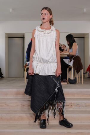 4/18 | Stem Spring 2026 | Photo: James Cochrane | Courtesy of Copenhagen Fashion Week Stem Spring 2026 | Photo: James Cochrane | Courtesy of Copenhagen Fashion Week