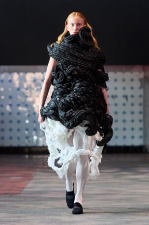 4/86 | Swedish School of Textiles Spring 2026 | Photo: James Cochrane | Courtesy of Copenhagen Fashion Week Swedish School of Textiles Spring 2026 | Photo: James Cochrane | Courtesy of Copenhagen Fashion Week