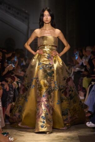 12/58 | Elie Saab | Fall 2025 Haute Couture | Courtesy of Elie Saab Elie Saab | Fall 2025 Haute Couture | Courtesy of Elie Saab