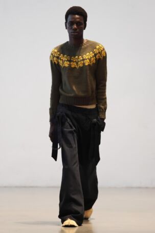 7/19 | Andrej Gronau Spring 2026 | Photo: Boris Marberg | Courtesy of Berlin Fashion Week Andrej Gronau Spring 2026 | Photo: Boris Marberg | Courtesy of Berlin Fashion Week