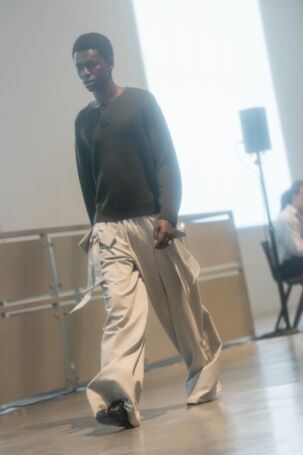 6/20 | Setting at Andrej Gronau Spring 2026 | Photo: Ines Bahr | Courtesy of Berlin Fashion Week Setting at Andrej Gronau Spring 2026 | Photo: Ines Bahr | Courtesy of Berlin Fashion Week