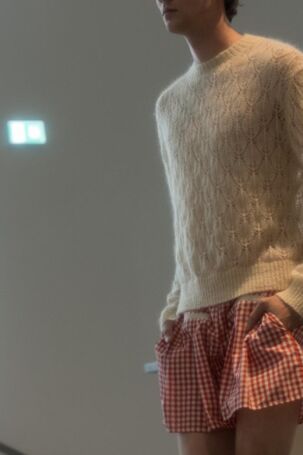 10/20 | Setting at Andrej Gronau Spring 2026 | Photo: Ines Bahr | Courtesy of Berlin Fashion Week Setting at Andrej Gronau Spring 2026 | Photo: Ines Bahr | Courtesy of Berlin Fashion Week