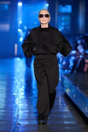 1/21 | Balletshofer Spring 2026 | Photo: James Cochrane | Courtesy of Berlin Fashion Week Balletshofer Spring 2026 | Photo: James Cochrane | Courtesy of Berlin Fashion Week