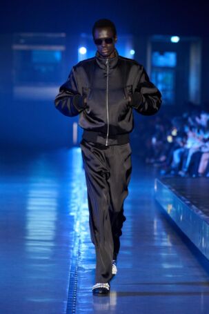 4/21 | Balletshofer Spring 2026 | Photo: James Cochrane | Courtesy of Berlin Fashion Week Balletshofer Spring 2026 | Photo: James Cochrane | Courtesy of Berlin Fashion Week