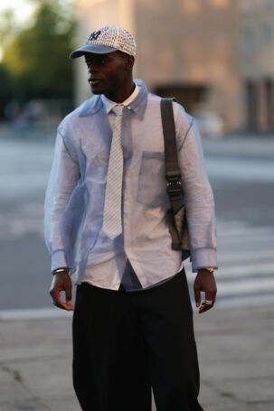 11/22 Yaya Touray (@yaya_tourai) at Balletshofer Spring 2026, Berlin Fashion Week | Photo: Jeremy Moeller | Courtesy of Berlin Fashion Week Yaya Touray (@yaya_tourai) at Balletshofer Spring 2026, Berlin Fashion Week | Photo: Jeremy Moeller | Courtesy of Berlin Fashion Week