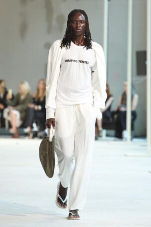 1/26 | COLRS Spring 2026 | Photo: Boris Marberg | Courtesy of Berlin Fashion Week COLRS Spring 2026 | Photo: Boris Marberg | Courtesy of Berlin Fashion Week